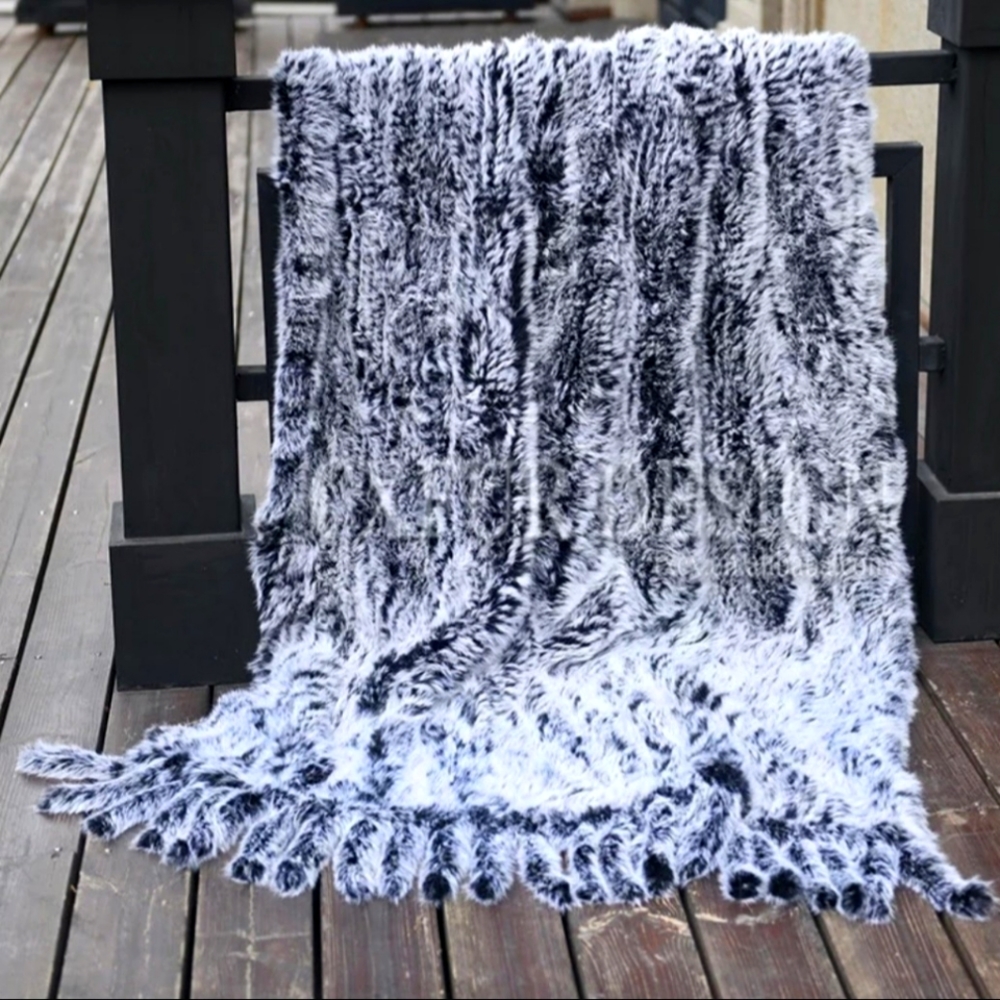 Knitted chinchilla rabbit fur blanket
